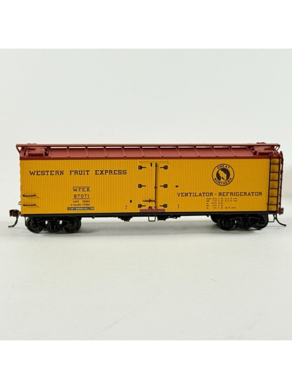 Red Caboose HO Scale Freight Car Western Fruit Express W.F.E.X 67071 Yellow/Red
